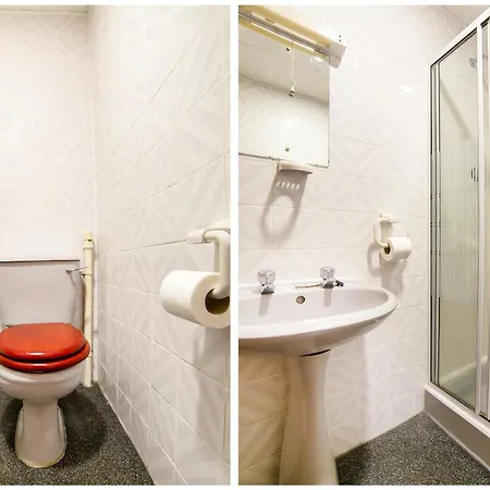 Oyo The Golden Cheval Hotel Blackpool