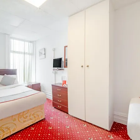 Hotel Oyo The Golden Cheval Blackpool
