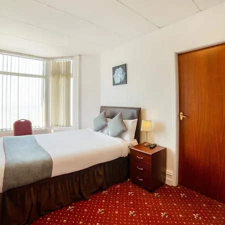 Oyo The Golden Cheval Hotel Blackpool