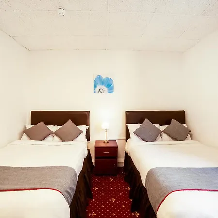Oyo The Golden Cheval Hotel Blackpool