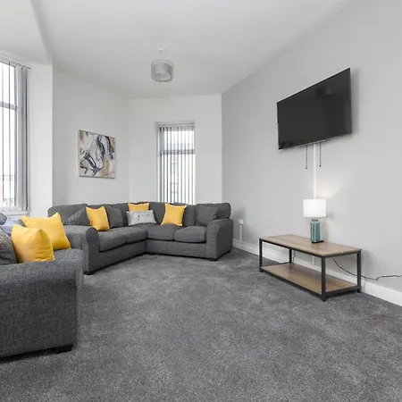 54 Central Apartment