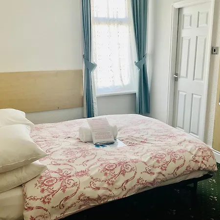 丹尼斯科特旅馆 酒店