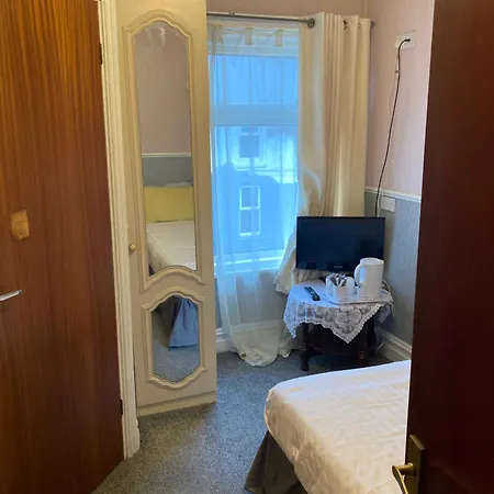 Iona Bed & Breakfast *