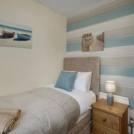 Arnside - Spacious 10-bedroom Seaside Дом отдыха Блэкпул