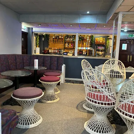 Balmoral Hotel 3*
