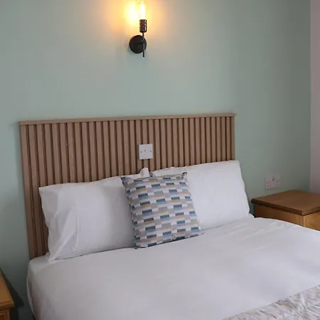Balmoral Hotel 3*