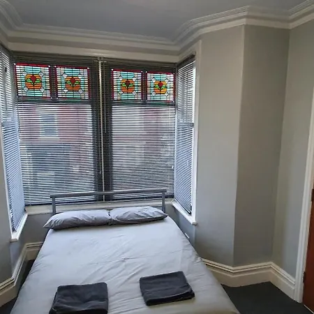 Guest house North Close To Station With Free Parking Blackpool