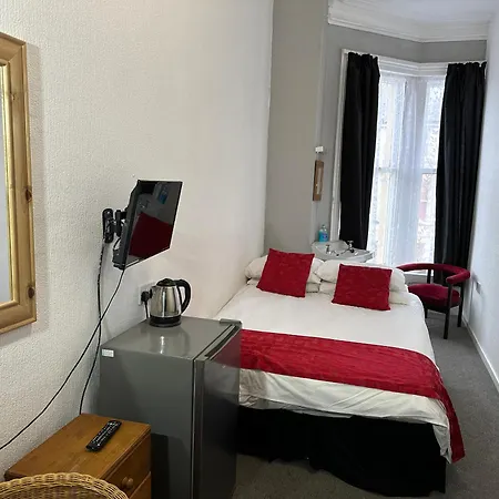 Tuxford House 2* Блэкпул
