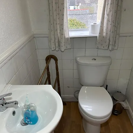 Tuxford House 2* Блэкпул