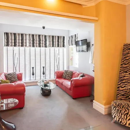 The Kenley 4* Blackpool