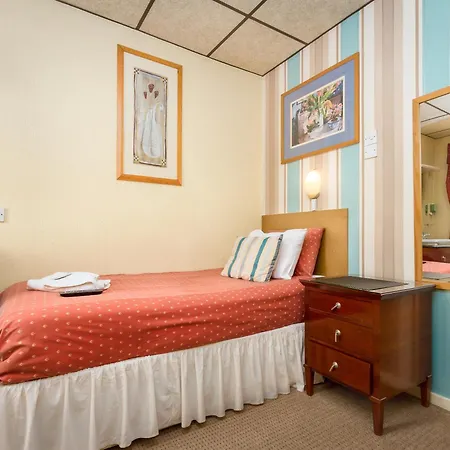 Otel Oak Lea
