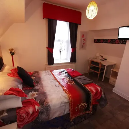 Bukhari 4* Blackpool