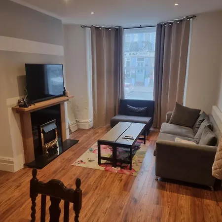 Guest house Fir Trees Blackpool