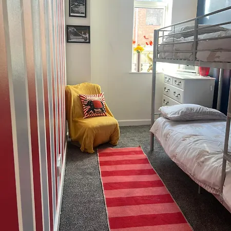 Circus Apartment Blackpool