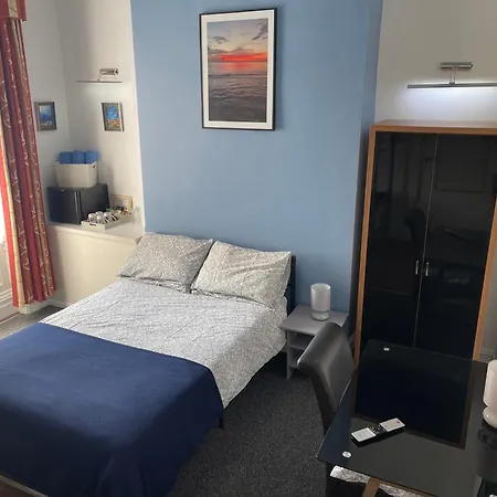 Backpackers & Hotel Blackpool