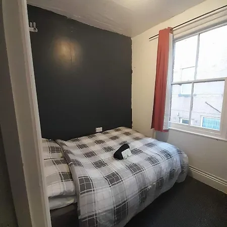 Myroomz Orchid Pensionat 2*