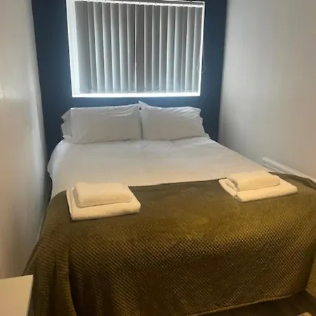 Bond Street, Sleeps 7 * Blackpool