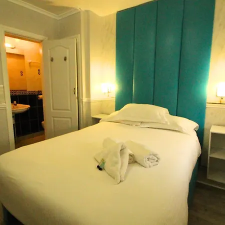 Oyo Abbey Hotel 4*