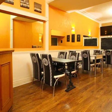 Hotel Oyo Abbey 4*