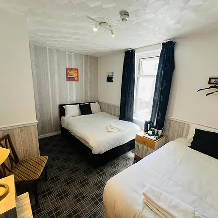 Tower Road Bed & Breakfast *