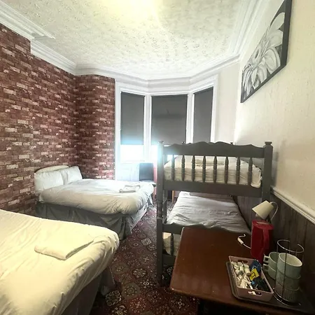 Tower Road Bed & Breakfast Blackpool