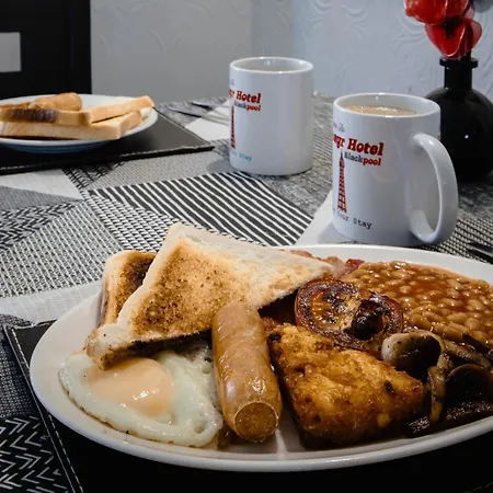Hotel Lanayr Blackpool