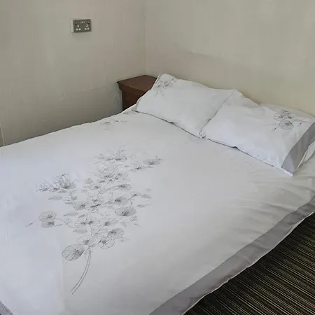 Leofric Legends Hotel 2*