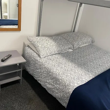 Hotel Backpackers & 2*