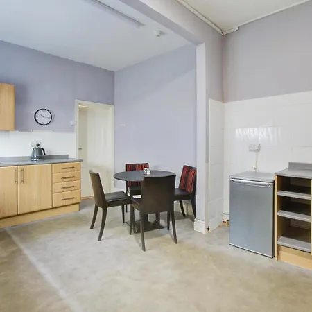 The Sandringham Court & Apartment-all Groups Welcome 3* Blackpool