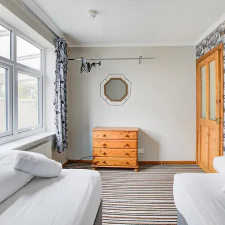The Sandringham Court & Apartment-all Groups Welcome 3* Blackpool