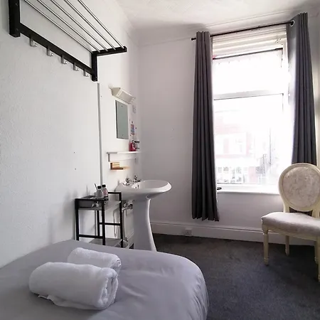 Oyo 33 Bed & Breakfast Blackpool