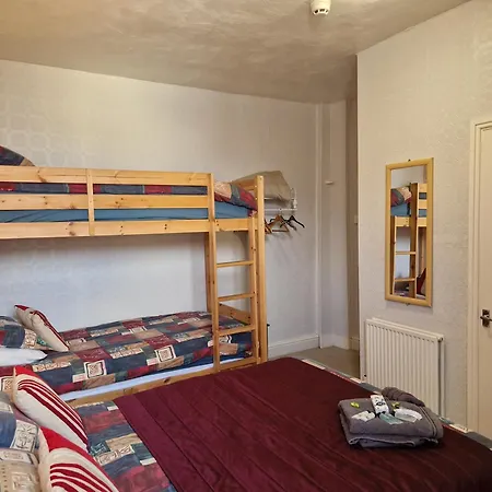 Stafford House 3*