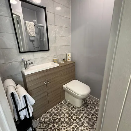 Delovely 4* Blackpool