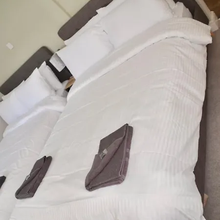 Aparthotel Blok 3 -jacuzzi Suites, & Ensuite *