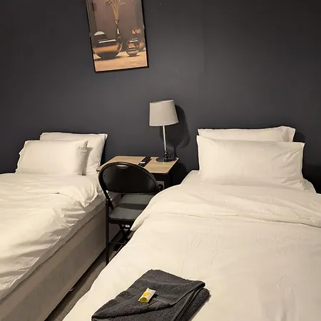 Blok 3 -jacuzzi Suites, & Ensuite Aparthotel