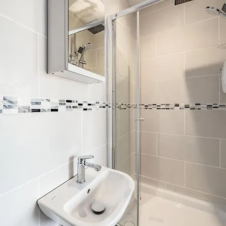 Holiday home Sea View Two - Uk36847 Blackpool