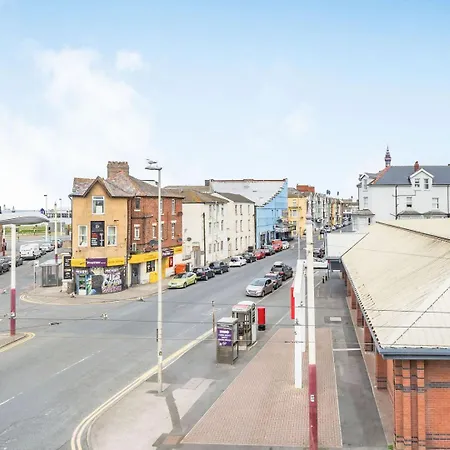 Holiday home Sea View Two - Uk36847 Blackpool