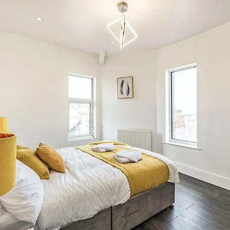Sea View Two - Uk36847 Holiday home Blackpool