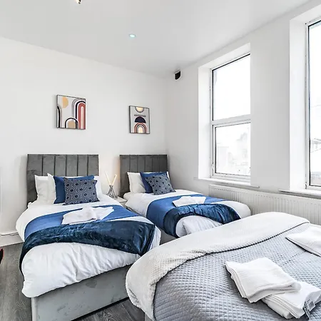 Sea View One - Uk36846 Holiday home *