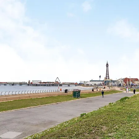 Sea View One - Uk36846 Blackpool