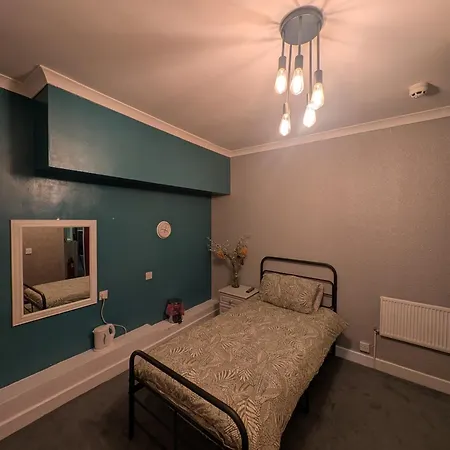 Palace - Pet Friendly - Everyone Welcome Blackpool