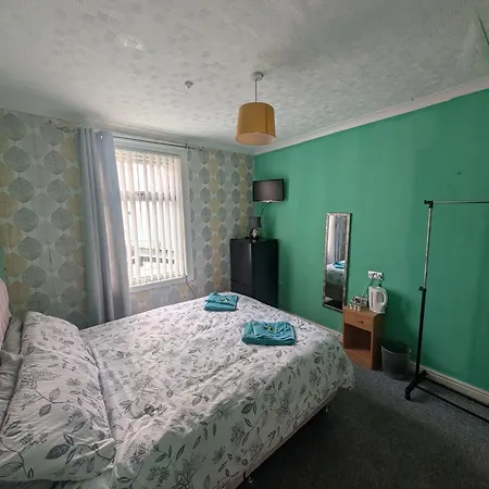 Palace - Pet Friendly - Everyone Welcome Hotel *