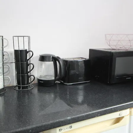 Barton Seaview, Self Catering Apartments, Promenade & Location, Families, Couples Or 23 Years Only, Free Parking *