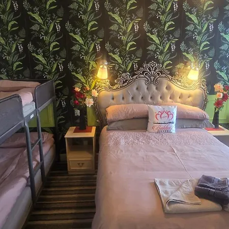 Bukhari Hotel