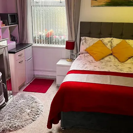 Gæstehus Victoria House - Self Catering Quiet - Adult Singles And Couples Only *