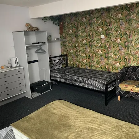 Hornby Villa- 4star B&b-couples & Families Only