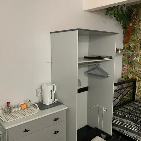 Guest house Hornby Villa- 4star B&b-couples & Families Only