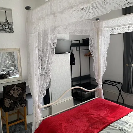 Hornby Villa- 4star B&b-couples & Families Only Guest house 4*