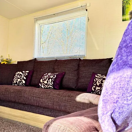Marton Mere - 3 Bedroom Caravan Blackpool