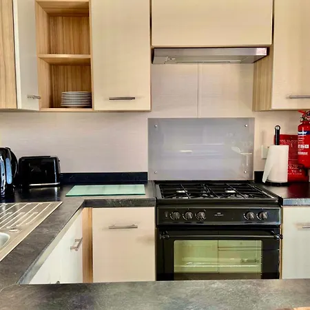 Marton Mere - 3 Bedroom Caravan